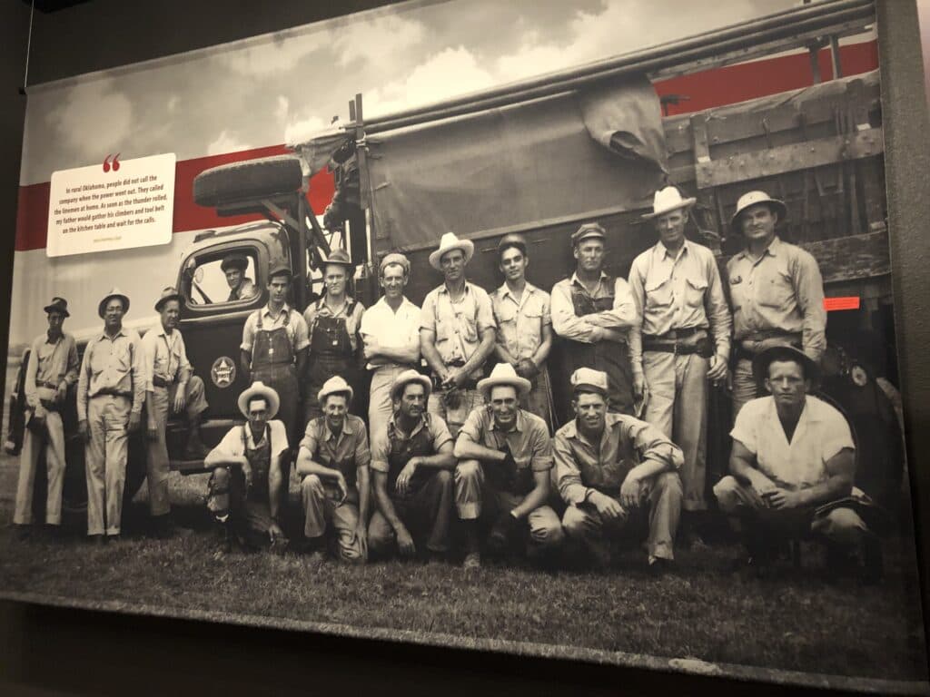 Post Full Width Image